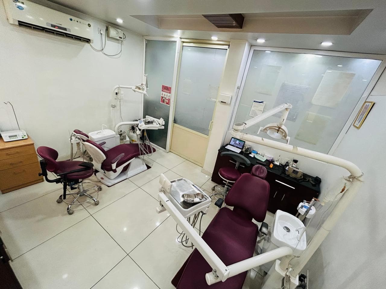 Malhotra Dental Clinic Interior
